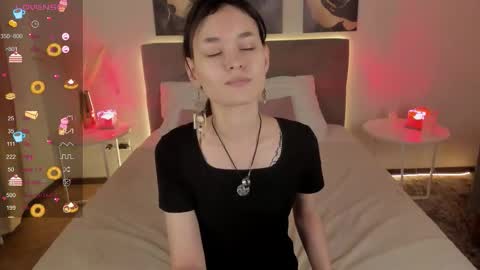 Snapshot of _emily__strike_ chatting on 12.02.25 _emily__strike_ online show from 12.02.25