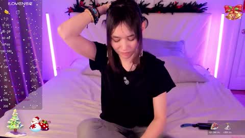 Snapshot of _emily__strike_ chatting on 01.07.26 _emily__strike_ online show from 01.07.26