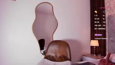  emily skinny online show from 11.24.25