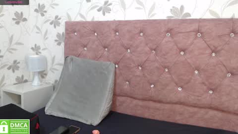 Snapshot of _emma_diamond_ chatting on 01.27.25 Emma online show from 01.27.25