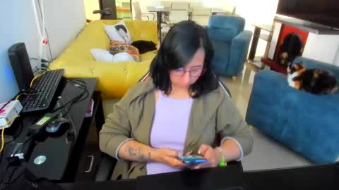 Emma online show from 01.26.25