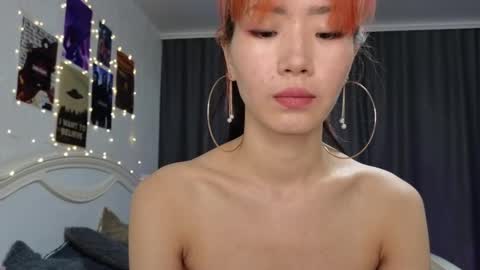 EveEva online show from 01.25.25