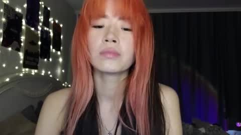 EveEva online show from 03.04.25