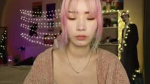 EveEva online show from 03.11.26