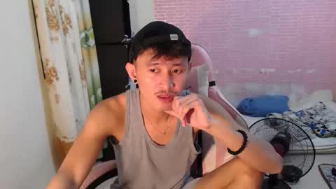 Snapshot of _everydaycum chatting on 03.18.26 morg online show from 03.18.26