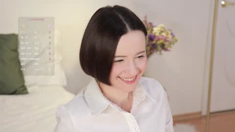 Essie  online show from 12.21.24