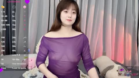 Snapshot of _flipped_ chatting on 11.06.25 Flipped online show from 11.06.25