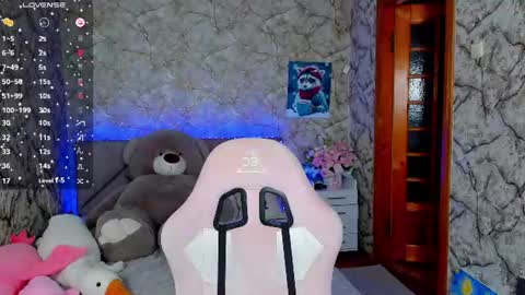 Snapshot of _flowersweet_ chatting on 07.19.26 Kate online show from 07.19.26