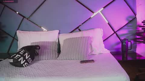 _giggy online show from 12.20.25