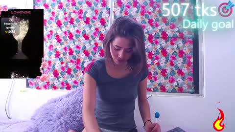 Snapshot of _gwen__ chatting on 01.15.25 Gwen online show from 01.15.25