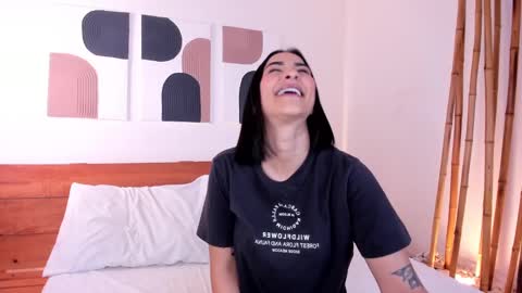 Hanna johnson online show from 01.03.25