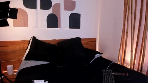 Hanna johnson online show from 03.09.25