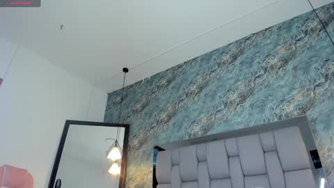 Snapshot of _hollywood_1 chatting on 12.15.24 Hollywood online show from 12.15.24