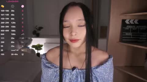 Snapshot of _inner_glow_ chatting on 03.08.26 Emily online show from 03.08.26