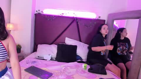 Snapshot of _isabella_2 chatting on 12.07.24 Isa online show from 12.07.24