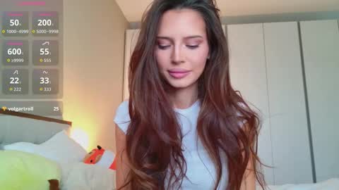 isia online show from 10.31.25