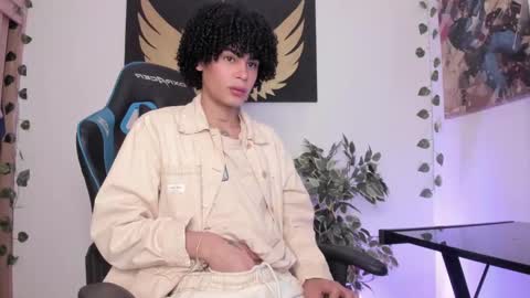 Snapshot of _jaay77 chatting on 12.05.24 Jay online show from 12.05.24