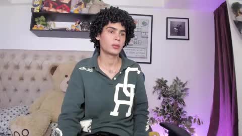 Snapshot of _jaay77 chatting on 12.10.24 Jay online show from 12.10.24