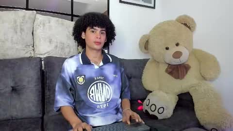 Snapshot of _jaay77 chatting on 01.23.25 Jay online show from 01.23.25