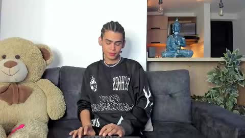 Snapshot of _jaay77 chatting on 02.26.25 Jay online show from 02.26.25