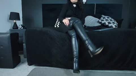 Miss Jade online show from 10.20.25