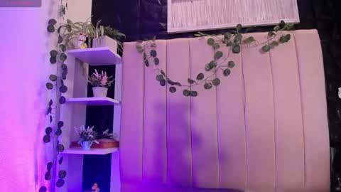 Mia online show from 01.13.25