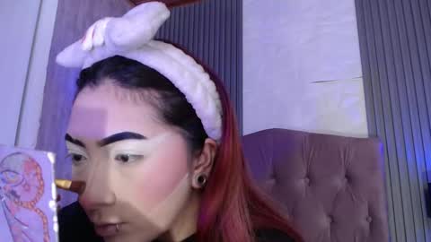 Mia online show from 11.05.25