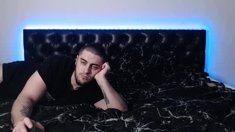 Snapshot of _joni_new_ chatting on 09.30.25 Joni online show from 09.30.25