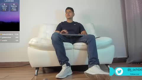 Snapshot of _juanes__ chatting on 02.25.25 _juanes__ online show from 02.25.25