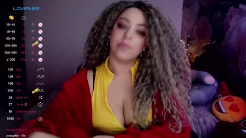 Snapshot of _just_a_queen_3 chatting on 02.20.25 _just_a_queen_3 online show from 02.20.25