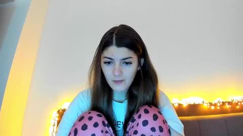 _just_a_simple_girl online show from 02.19.25