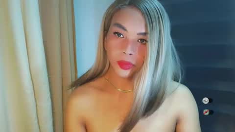 Snapshot of _karie_ chatting on 05.07.26 _karie_ online show from 05.07.26