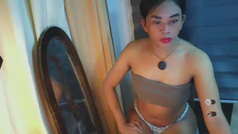 Snapshot of _karie_ chatting on 05.14.26 _karie_ online show from 05.14.26