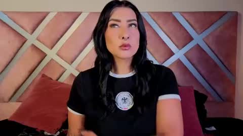 Snapshot of _kelly_hous36 chatting on 06.17.26 kelly online show from 06.17.26