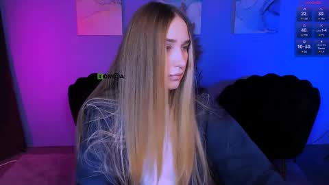 Snapshot of _kellykitten_ chatting on 11.30.25 _kellykitten_ online show from 11.30.25