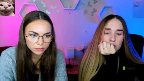 _kellykitten_ online show from 12.02.25