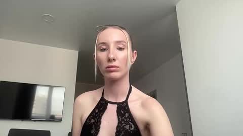 Kelly  online show from 04.15.26