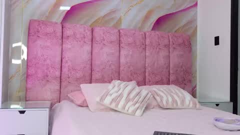 Kendall online show from 03.27.26