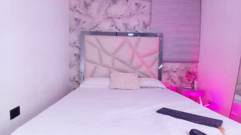 Kendall online show from 05.13.26