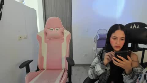 khloe sweet online show from 10.30.25