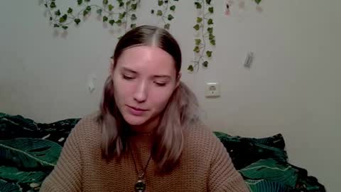 Snapshot of _kikiclark_ chatting on 10.24.25 _kikiclark_ online show from 10.24.25