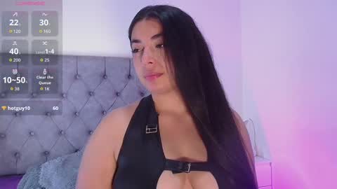 _kimtorres_ online show from 10.09.25