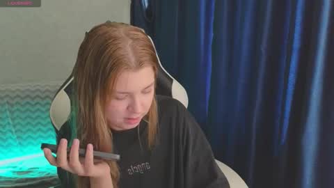 Molly   Emily online show from 09.18.25