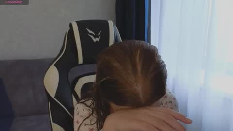 Molly   Emily online show from 10.01.25