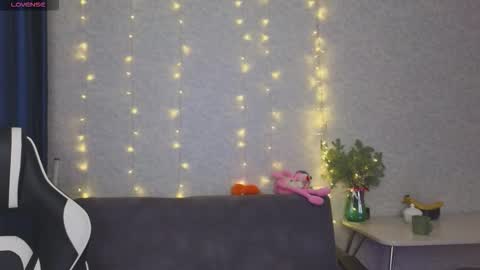 Molly   Emily online show from 02.26.26