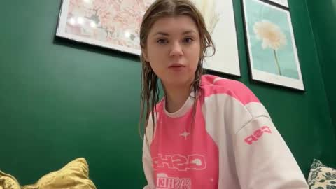 Molly   Emily online show from 03.18.26