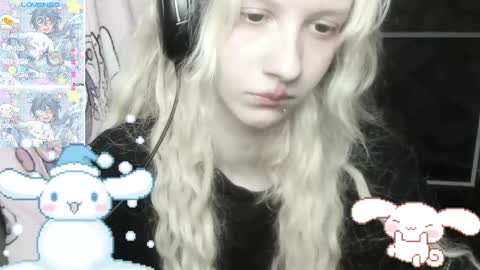  kuro  online show from 02.15.25