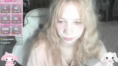 Snapshot of _kuroneeko_ chatting on 06.01.26 kuro online show from 06.01.26
