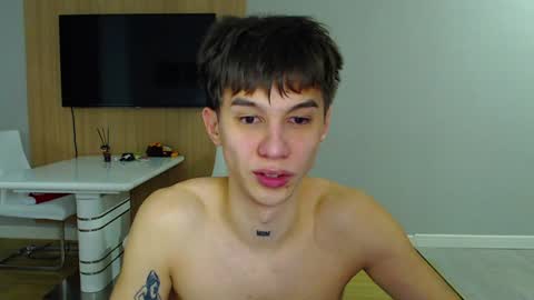 Snapshot of _kurt chatting on 01.04.25 Kurt online show from 01.04.25