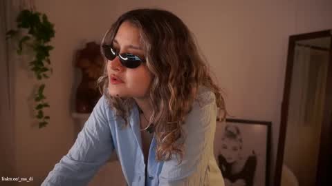 Snapshot of _lady_di chatting on 09.13.25 Not on OF Some stuff for sale online show from 09.13.25